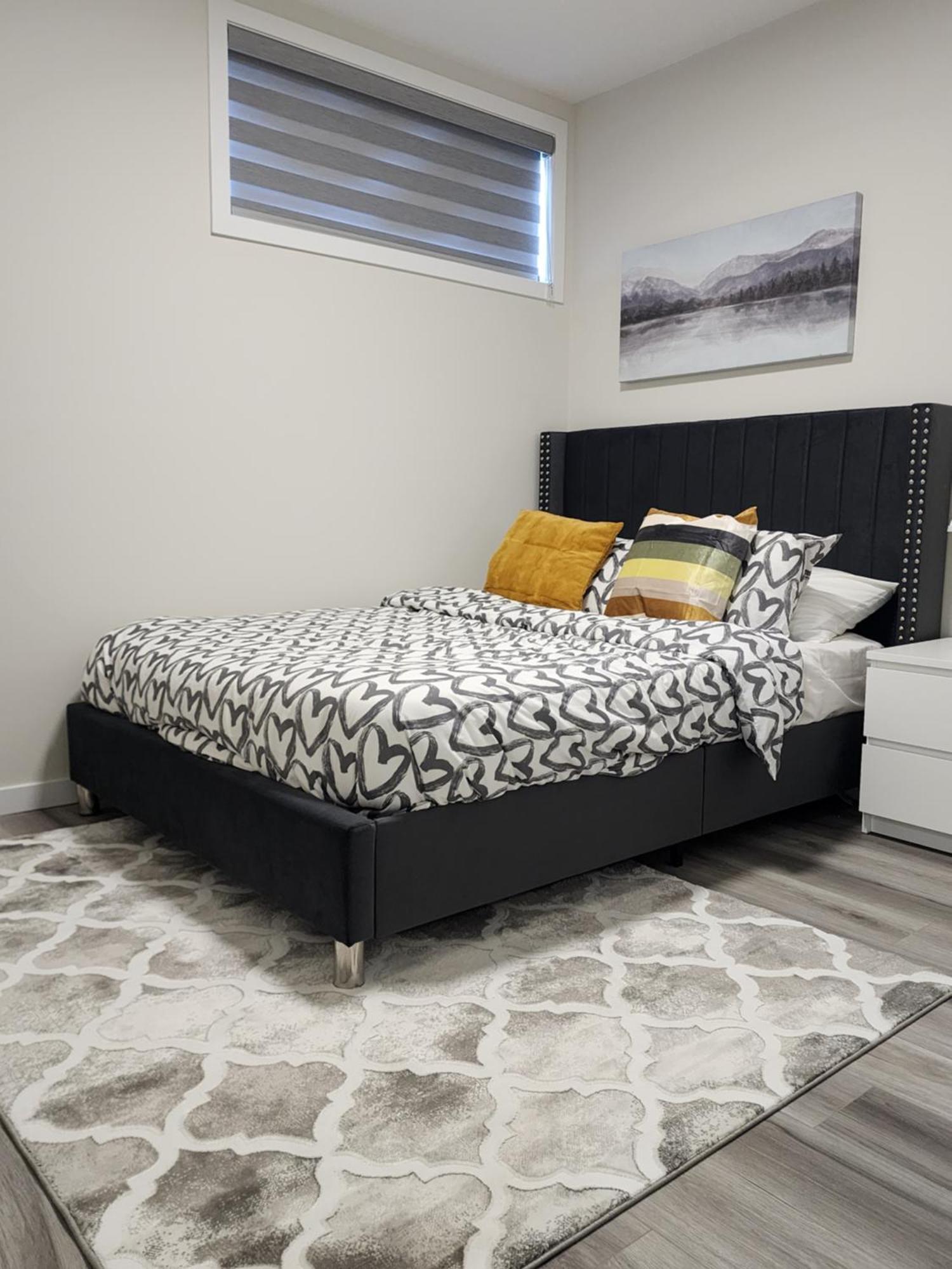 דירות YYC Trendy 2-Bed Oasis Awaits! מראה חיצוני תמונה