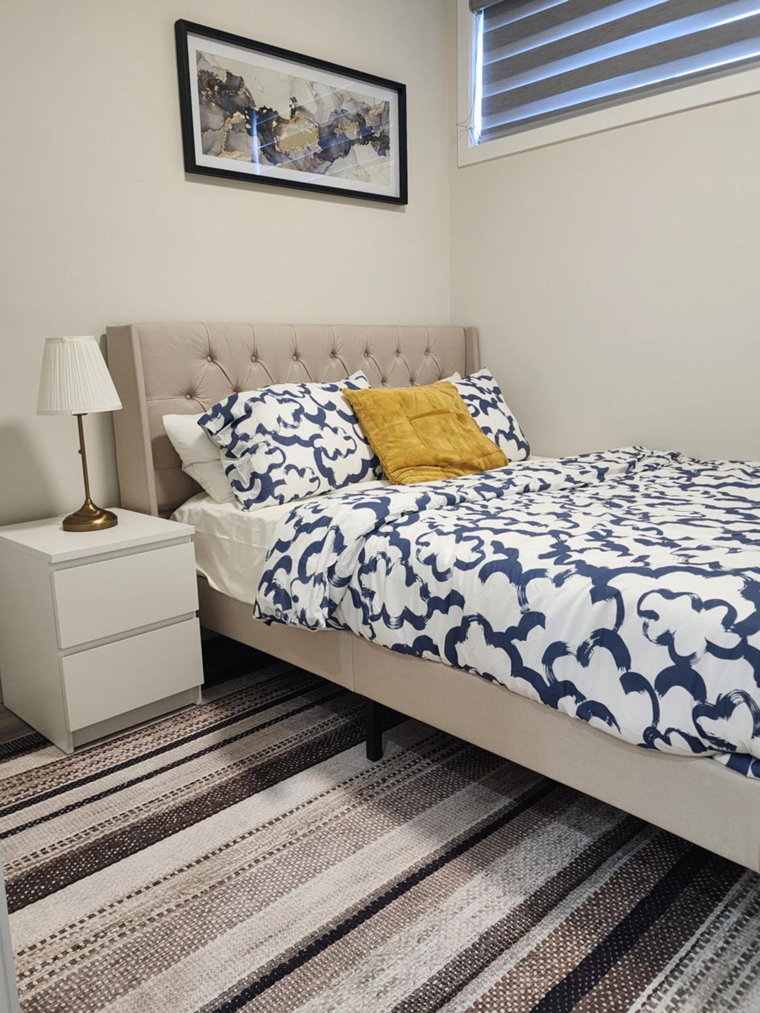 דירות YYC Trendy 2-Bed Oasis Awaits! מראה חיצוני תמונה