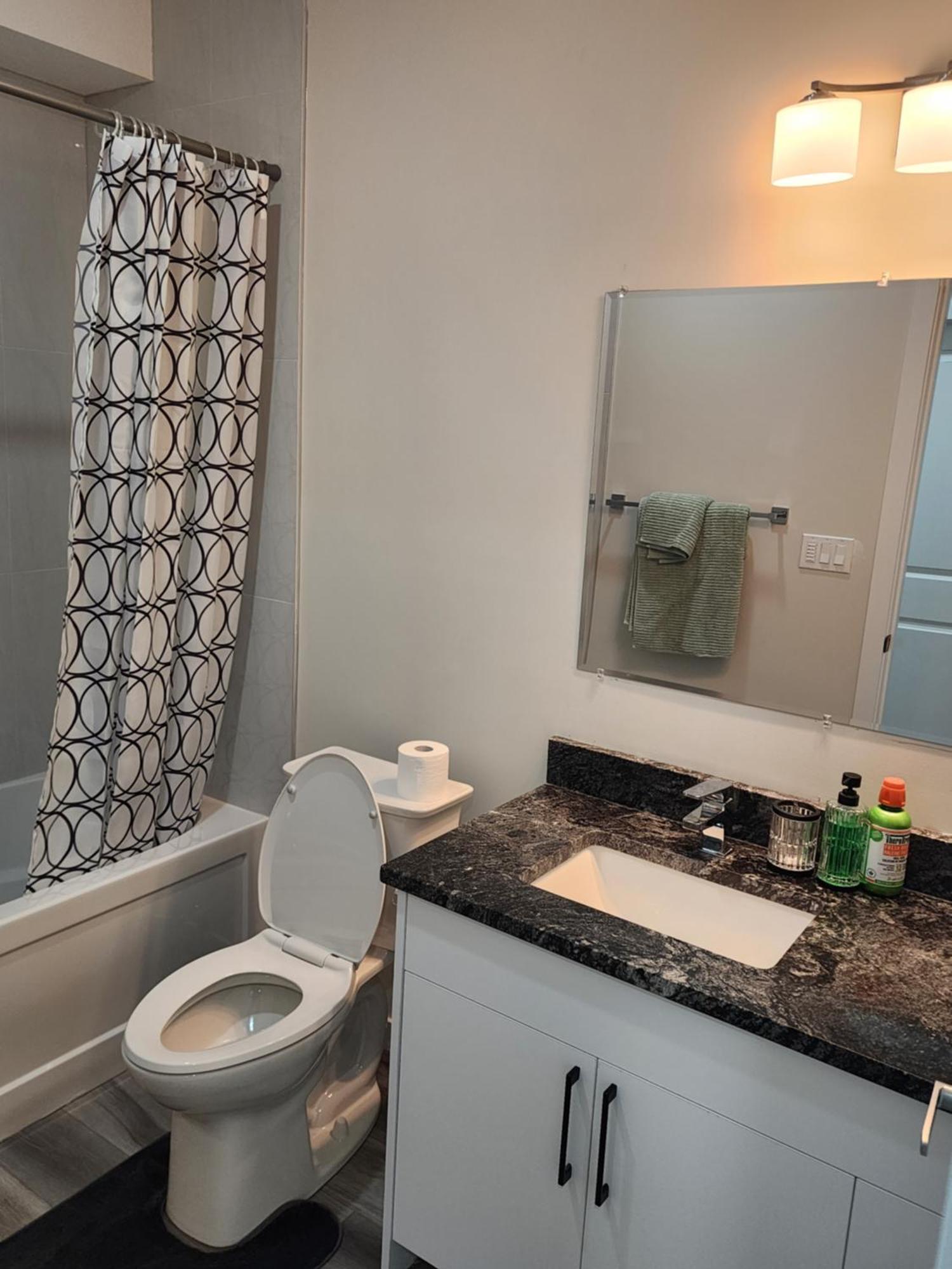 דירות YYC Trendy 2-Bed Oasis Awaits! מראה חיצוני תמונה